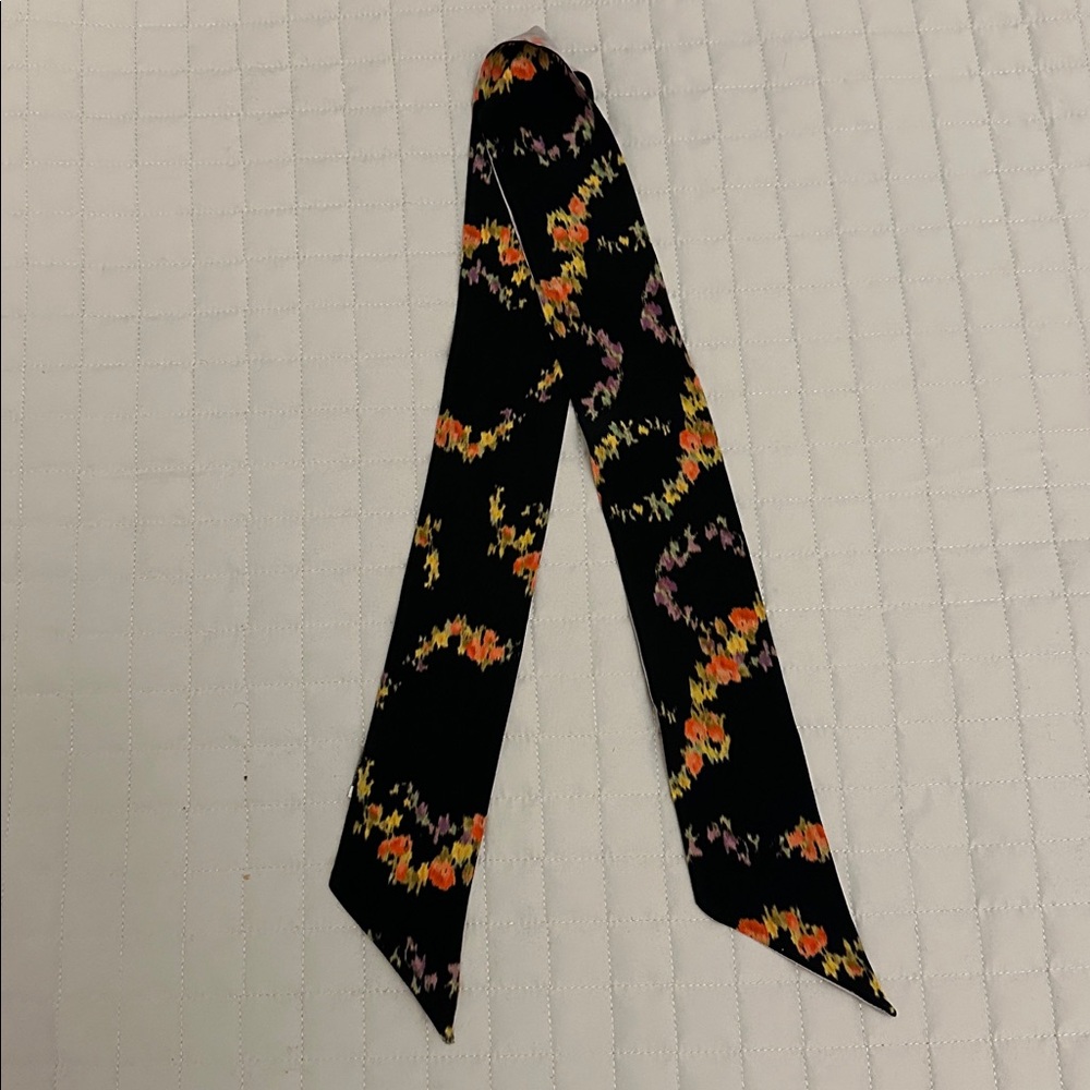 Miu Miu stylish silk twilly scarf, in Black and Light Lavender colour